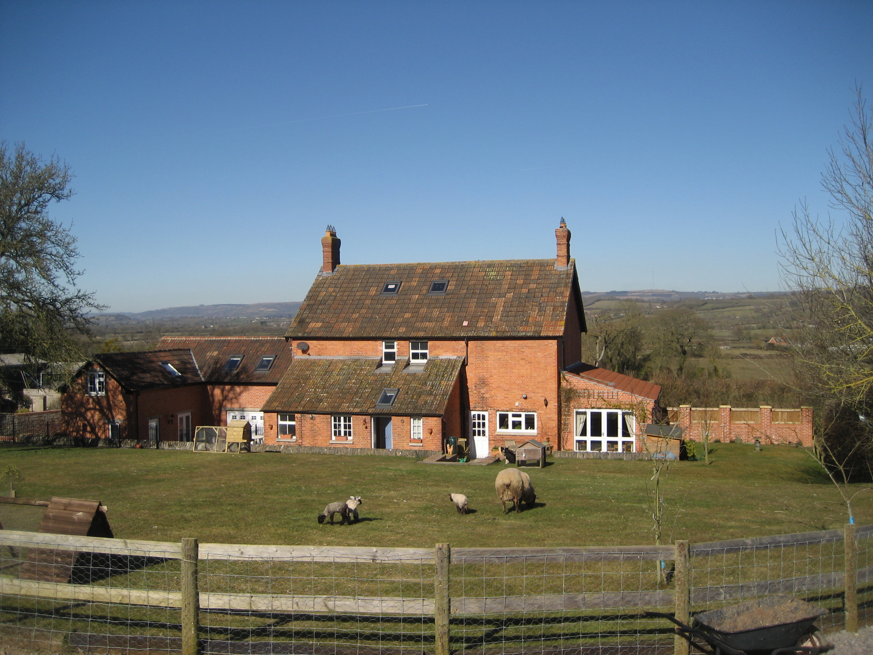 Farms in england. Графство Сомерсет Англия. Фермерский дом Сомерсет Англия. Woodfield Farm Англия. Сомерсет Англия и Девоншир.